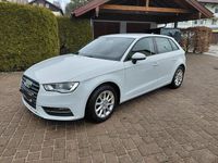 Gebraucht Audi A3 Sportback 150 PS (110 kW) 2016 Weiß Kleinwagen