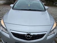 gebraucht Opel Astra 1.4 Turbo 140 PS Baujahr 2011