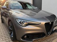 Gebraucht Alfa Romeo Stelvio 210 PS (154 kW) 2017 Grau SUV