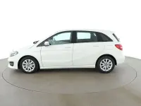 Gebraucht Mercedes B180 Style 122 PS (89 kW) 2018 Weiß Kleinwagen