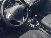 Gebraucht Ford Fiesta 80 PS (58 kW) 2013 Weiß Kleinwagen