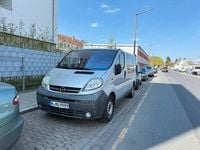 Second-hand Opel Vivaro 101 CP (74 kW) 2002 Argintiu Monovolum