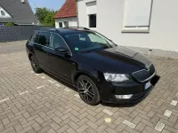 Usata Skoda Octavia Ambition 150 CV (110 kW) 2015 Nero Station wagon
