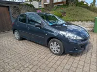 Gebraucht Peugeot 206+ 75 PS (55 kW) 2010 Grau Kleinwagen