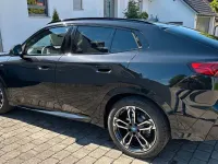 Gebraucht BMW iX2 M Sport 150 kW (204 PS) 2025 Schwarz SUV