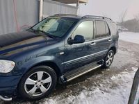 Gebraucht Mercedes ML320 218 PS (160 kW) 1999 Blau SUV