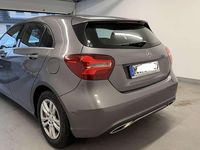 Gebraucht Mercedes A180 109 PS (80 kW) 2016 Grau Kleinwagen