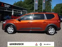 Gebraucht Dacia Jogger Expression 141 PS (103 kW) 2023 Braun Van / Kleinbus