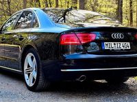 Second-hand Audi A8 Ambiente 351 CP (258 kW) 2012 Negru Berlinǎ