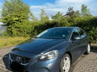 Gebraucht Volvo V40 114 PS (83 kW) 2014 Blau Limousine