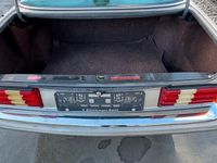 Gebraucht Mercedes E420 218 PS (160 kW) 1986 Gold Limousine