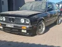 Używany BMW 325 Performance 170 KM (125 kW) 1987 Czarny