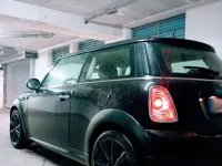 Gebraucht Mini ONE 98 PS (72 kW) 2010 Schwarz Kleinwagen