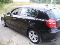 Gebraucht BMW 116 122 PS (89 kW) 2009 Schwarz Kleinwagen