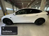 Gebraucht Tesla Model Y Performance 392 kW (533 PS) 2022 Pearl white multicoat SUV
