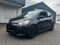 Używany VW up! 60 KM (44 kW) 2014 Czarny Hatchback