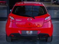 Gebraucht Mazda 2 75 PS (55 kW) 2010 Rot Kleinwagen
