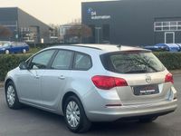 Gebraucht Opel Astra Edition 110 PS (80 kW) 2014 Silber Kombi