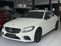 Gebraucht Mercedes C200 Night 184 PS (135 kW) 2019 Polarweiss Coupé