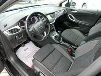 gebraucht Opel Astra 1.2 Sports Tourer Edition 'LED Scheinwerfer' Navi'Sitzheizung