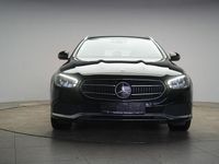 Gebraucht Mercedes E300 194 PS (142 kW) 2021 Schwarz Limousine
