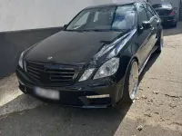 Gebraucht Mercedes E500 388 PS (285 kW) 2010 Schwarz Limousine