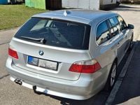Gebraucht BMW 530 Basis 235 PS (172 kW) 2007 Silber Kombi