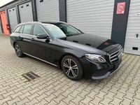 Gebraucht Mercedes E200 160 PS (117 kW) 2019 Schwarz Limousine
