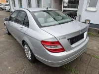 Gebraucht Mercedes C180 156 PS (114 kW) 2010 Iridiumsilber  metalliclack Limousine