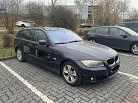 Gebraucht BMW 320 177 PS (130 kW) 2009 Blau Kombi