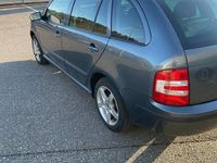 Gebraucht Skoda Fabia 75 PS (55 kW) 2005 Grau Limousine