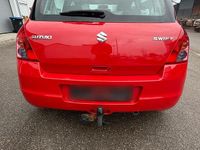 Gebraucht Suzuki Swift 90 PS (66 kW) 2008 Rot Kleinwagen