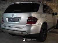 Gebraucht Mercedes ML320 224 PS (164 kW) 2006 Silber SUV