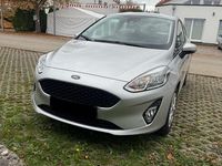 Gebraucht Ford Fiesta Cool & Connect 86 PS (63 kW) 2018 Silber Kleinwagen