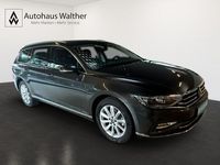 Gebraucht VW Passat Elegance 150 PS (110 kW) 2023 Grau Kombi