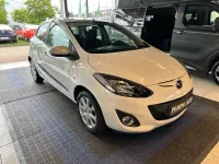 Gebraucht Mazda 2 Active 84 PS (61 kW) 2011 Weiß Kleinwagen