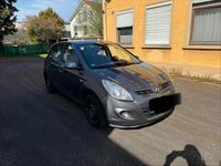Gebraucht Hyundai i20 79 PS (58 kW) 2011 Grau Kleinwagen