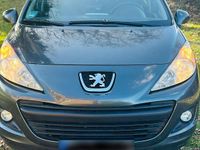 Gebraucht Peugeot 207 73 PS (53 kW) 2010 Schwarz Kleinwagen