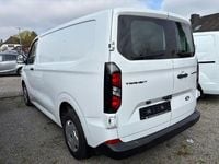 Gebraucht Ford Transit Custom Trend 136 PS (100 kW) 2024 Frostweiß Van / Kleinbus