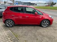 Gebraucht Hyundai ix20 Passion 90 PS (66 kW) 2016 Fiery red / met Kleinwagen