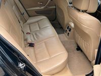 Gebraucht BMW 525 197 PS (144 kW) 2008 Schwarz Kombi