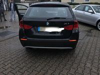 Gebraucht BMW X1 150 PS (110 kW) 2010 Schwarz SUV
