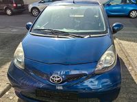 Gebraucht Toyota Aygo 68 PS (50 kW) 2007 Blau Kleinwagen