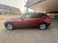 Gebraucht BMW X1 Shadowline 177 PS (130 kW) 2012 Rot SUV