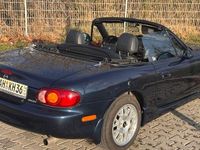 Gebraucht Mazda MX5 140 PS (102 kW) 1999 Blau Cabrio