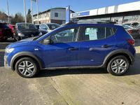Gebraucht Dacia Sandero Essentiel 101 PS (74 kW) 2022 Blau Kleinwagen