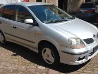 Gebraucht Nissan Almera Tino Acenta 116 PS (85 kW) 2002 Grau Van / Kleinbus