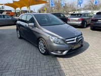 Gebraucht Mercedes B180 109 PS (80 kW) 2014 Grau Van / Kleinbus