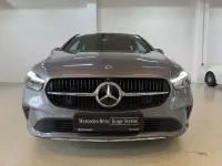 Gebraucht Mercedes B180 Progressive 136 PS (100 kW) 2024 Metalliclack mountaingrau Kleinwagen