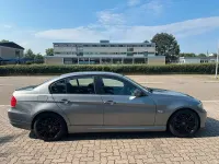 Gebraucht BMW 320 170 PS (125 kW) 2010 Grau Limousine